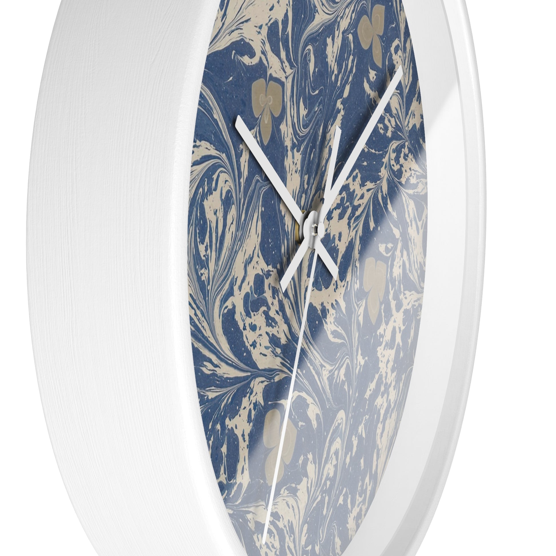 Marmorpapier (mit kleineren Blütenmotiven) Wall Clock | Anker Kyster - White - White Base - 10"