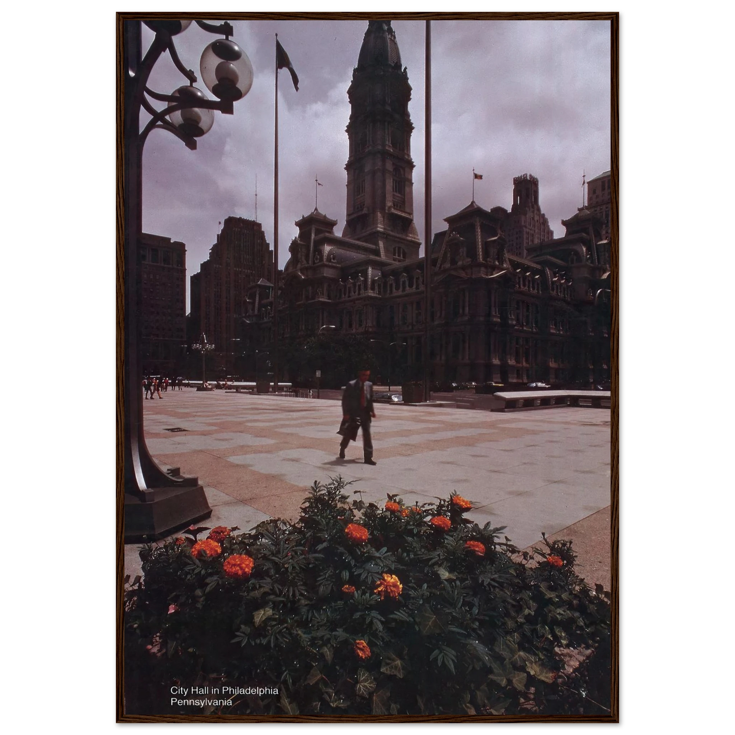 Scenically Yours, City Hall in Philadelphia, Pennsylvania Art Print | US Information Agency - Framed Poster - 30x40 cm / 12x16″ - Black frame