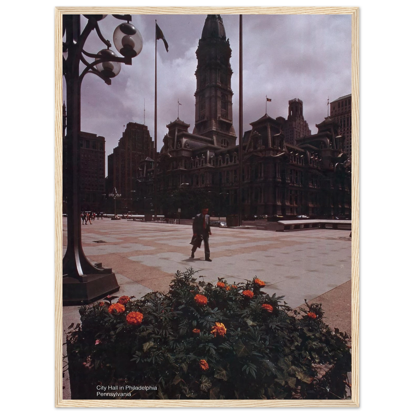 Scenically Yours, City Hall in Philadelphia, Pennsylvania Art Print | US Information Agency - Framed Poster - 30x40 cm / 12x16″ - Black frame